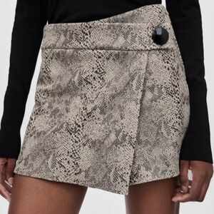 ZARA Snake Skin Print Split Mini Skirt Skort Size M